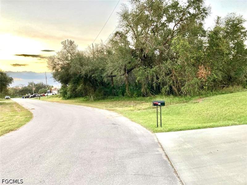 3 bedroom SingleFamilyResidence at 2013 Odessa Cir, Port Labelle, Labelle — photo 5