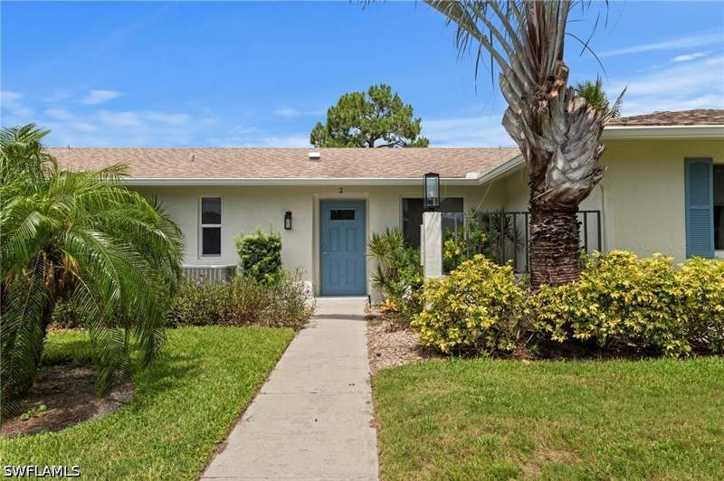 2 bedroom Condominium at 50 Glades Blvd 2, Glades Country Club, Naples — photo 3