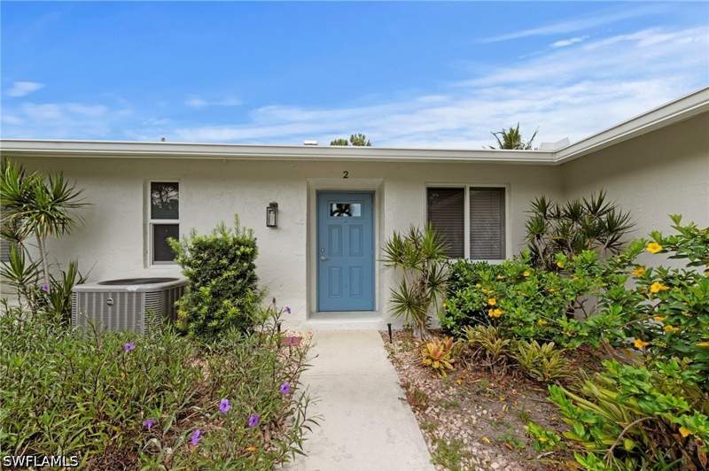 2 bedroom Condominium at 50 Glades Blvd 2, Glades Country Club, Naples — photo 5