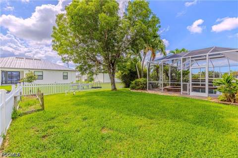 2529 SW 23rd Pl, Cape Coral FL - photo 15 of 35