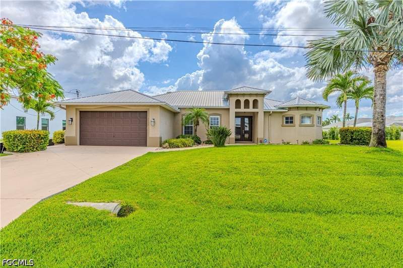 3 bedroom SingleFamilyResidence at 2529 SW 23rd PL, CAPE CORAL, Cape Coral — photo 2