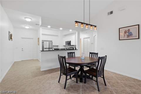 1108 Winding Pines Cir 201, Cape Coral FL - photo 8 of 38
