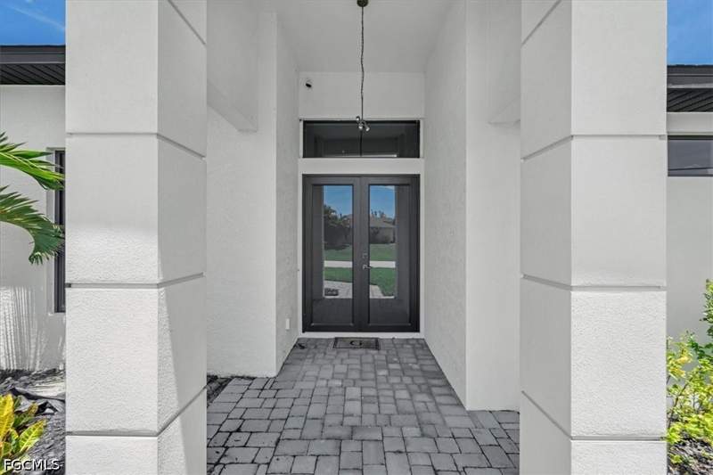 4 bedroom SingleFamilyResidence at 1419 SW 21st Ave, Cape Coral, Cape Coral — photo 4