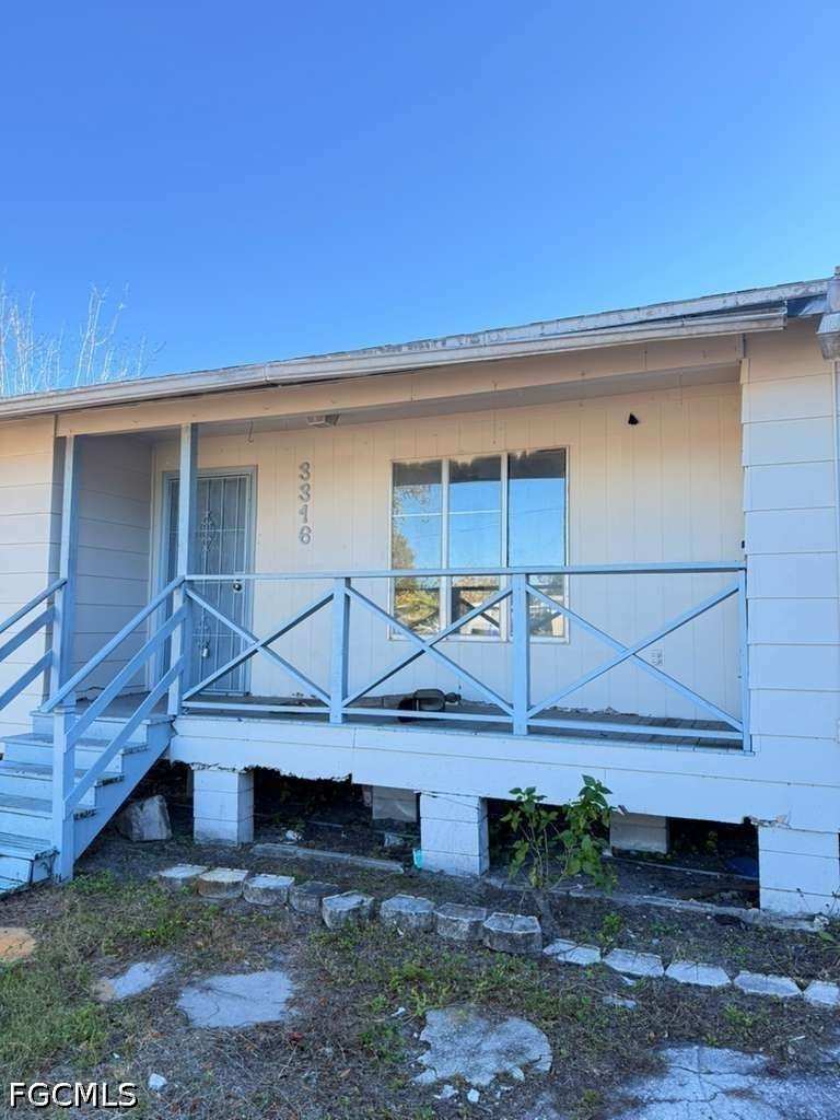 3 bedroom SingleFamilyResidence at 3316 Armstrong Ct, Schoolview Homes, Fort Myers — photo 1