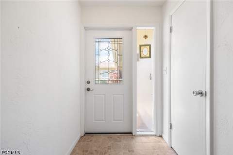 5585 Hamlet Ln, Fort Myers FL - photo 6 of 50