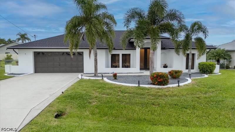 3 bedroom SingleFamilyResidence at 3728 SE 18th Ave, Savona, Cape Coral — photo 2