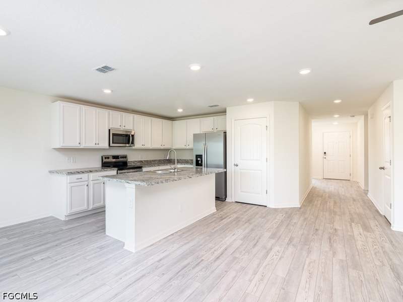 4 bedroom SingleFamilyResidence at 1406 NE 12th Pl, Cape Coral, Cape Coral — photo 5