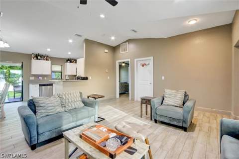 1317 NE 4th Pl, Cape Coral FL - photo 10 of 45