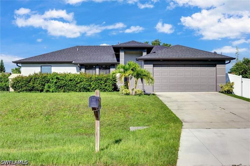 3 bedroom SingleFamilyResidence at 1317 NE 4th Pl, Cape Coral, Cape Coral — photo 3