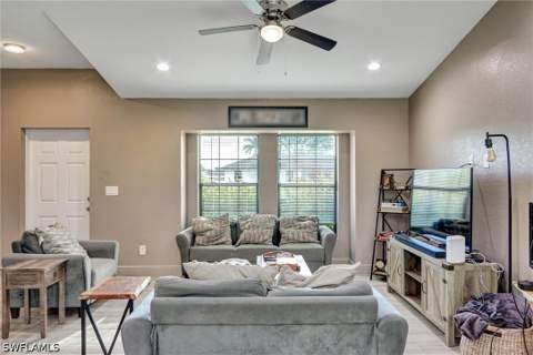 1317 NE 4th Pl, Cape Coral FL - photo 8 of 45