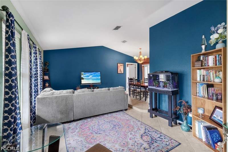 3 bedroom SingleFamilyResidence at 13481 Red Maple Cir, Willow Creek, North Fort Myers — photo 5