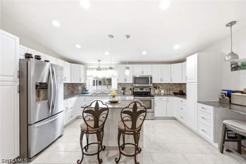 1759 Beverly Dr, Naples FL - photo 6 of 20