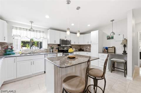 1759 Beverly Dr, Naples FL - photo 8 of 20