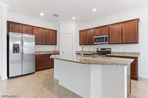 1575 Santiago Cir, Naples FL - photo 8 of 41