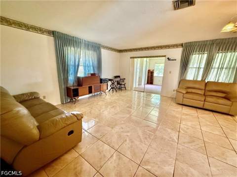 217 Oaklawn Ct, Lehigh Acres FL - photo 11 of 25