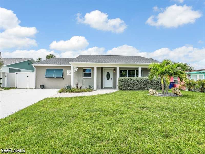3 bedroom SingleFamilyResidence at 195 Hibiscus Dr, Leilani, Fort Myers Beach — photo 1