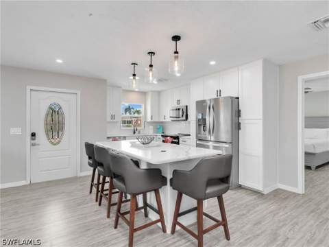 195 Hibiscus Dr, Fort Myers Beach FL - photo 8 of 49