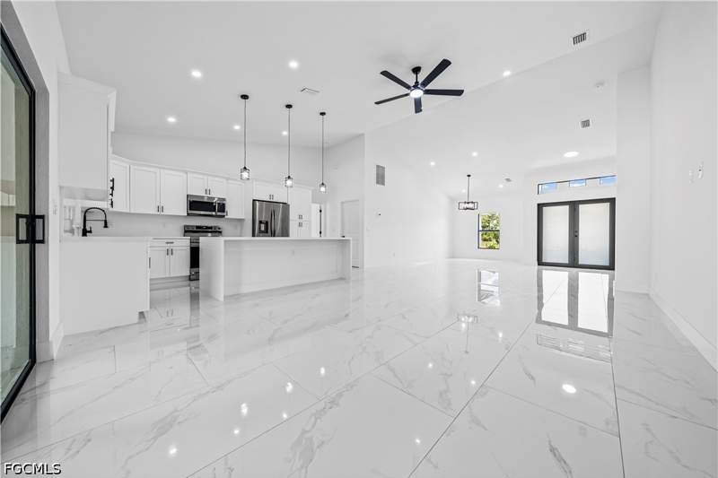 4 bedroom SingleFamilyResidence at 7870 19th Pl, Wheelers Subd, Labelle — photo 4