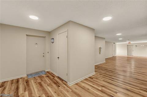 3150 Shorewood Ln 206, Fort Myers FL - photo 14 of 43