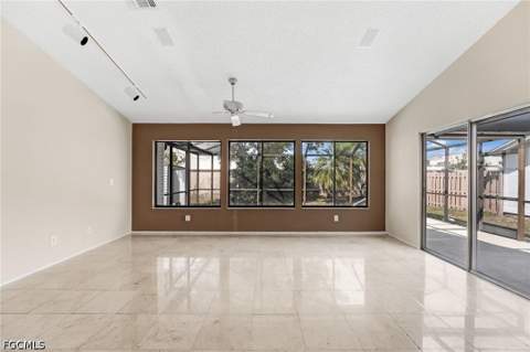 5581 Longleaf Dr, North Fort Myers FL - photo 8 of 32