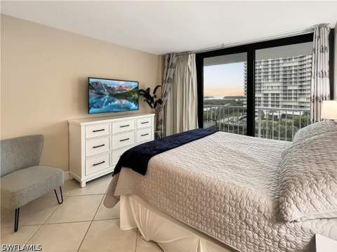 320 Seaview Ct 608, Marco Island FL - photo 14 of 29