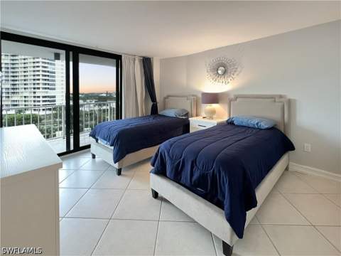 320 Seaview Ct 608, Marco Island FL - photo 17 of 29