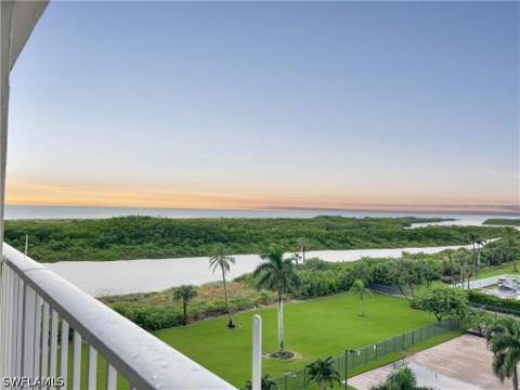 320 Seaview Ct 608, Marco Island FL - photo 19 of 29