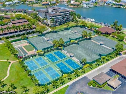 320 Seaview Ct 608, Marco Island FL - photo 23 of 29