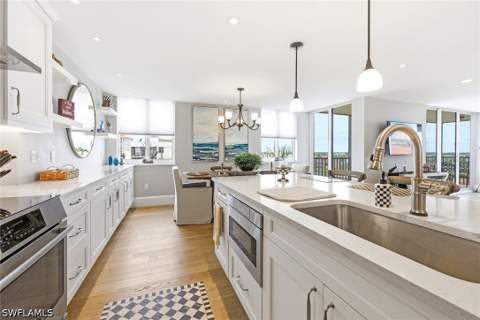 10420 Gulf Shore Dr 161, Naples FL - photo 19 of 44