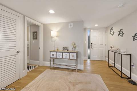10420 Gulf Shore Dr 161, Naples FL - photo 23 of 44