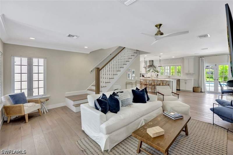 5 bedroom SingleFamilyResidence at 1500 Pelican Ave, Royal Harbor, Naples — photo 5