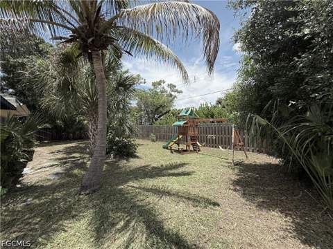 3941 Maxine St, Fort Myers FL - photo 20 of 25