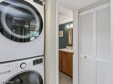 1060 Swallow Ave 107, Marco Island FL - photo 15 of 41