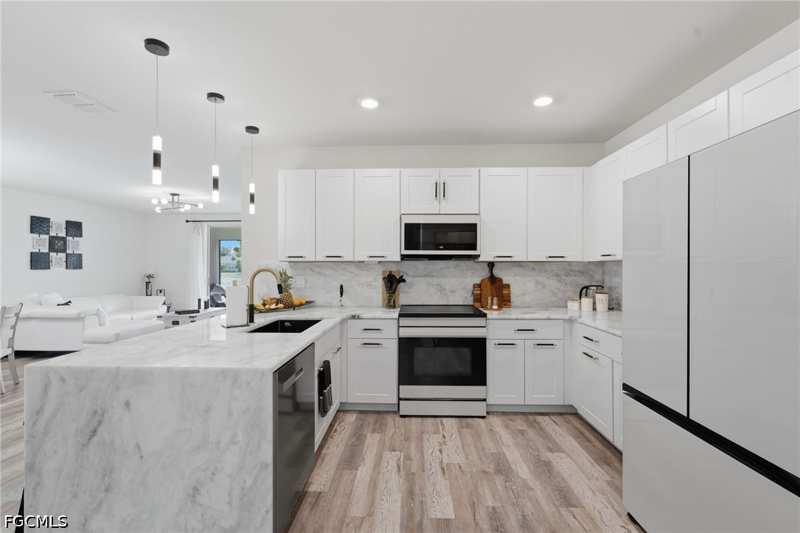 3 bedroom Attached at 20652 Plumwood Loop, Magnolia Landing, North Fort Myers — photo 1