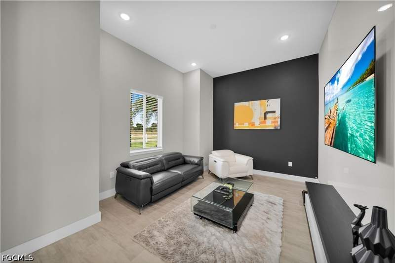 3 bedroom SingleFamilyResidence at 1425 SW 24th St, Cape Coral, Cape Coral — photo 3