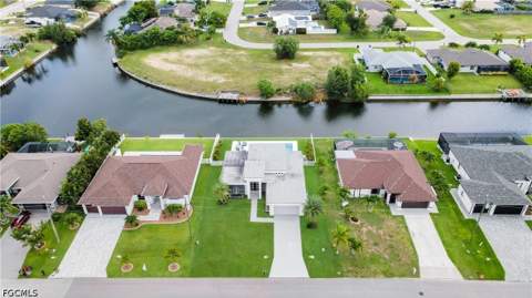 1425 SW 24th St, Cape Coral FL - photo 7 of 9