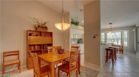 8083 Queen Palm Ln 424, Fort Myers FL - photo 18 of 43