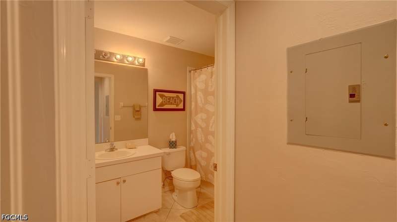 2 bedroom Condominium at 8083 Queen Palm Ln 424, Veranda, Fort Myers — photo 4