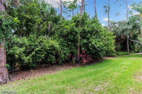 3745 Fieldstone Blvd 1102, Naples FL - photo 19 of 30