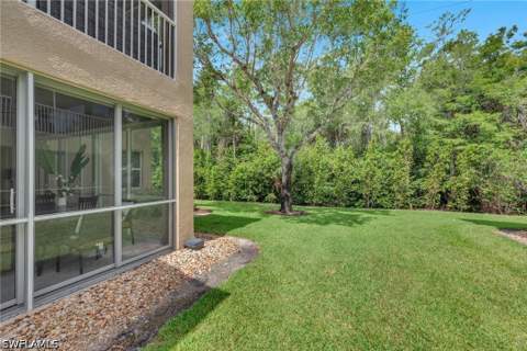 6735 Huntington Lakes Cir 102, Naples FL - photo 16 of 28