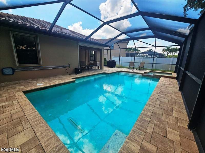 3 bedroom SingleFamilyResidence at 9372 Via Murano Ct, Promenade West, Fort Myers — photo 2