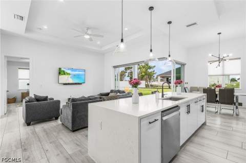 300 Chiquita Blvd N, Cape Coral FL - photo 10 of 27