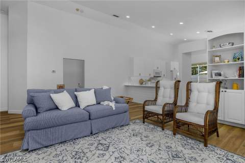 120 Livermore Ln, Naples FL - photo 8 of 50