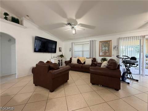 1621 SW 14th Ter, Cape Coral FL - photo 7 of 25
