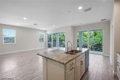 2343 Sheen Ln 405, Naples FL - photo 10 of 35
