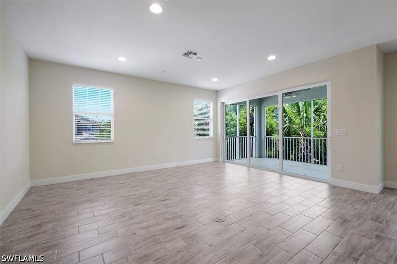 2 bedroom Condominium at 2343 Sheen Ln 405, Richmond Park, Naples — photo 4