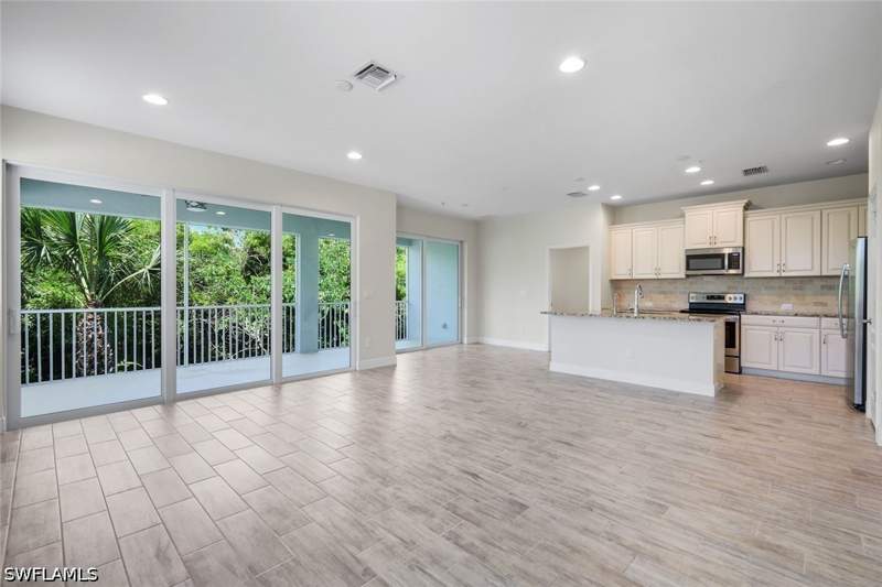 2 bedroom Condominium at 2343 Sheen Ln 405, Richmond Park, Naples — photo 5