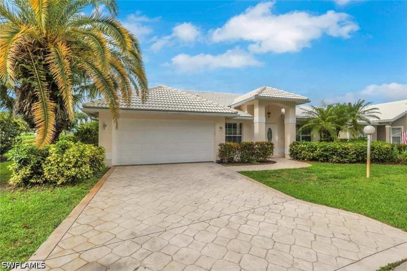 3 bedroom SingleFamilyResidence at 13643 Cherry Tree Ct, Williamsburg, Fort Myers — photo 1
