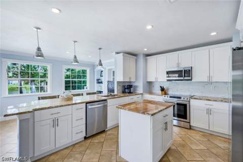 841 107th Ave N, Naples FL - photo 12 of 45