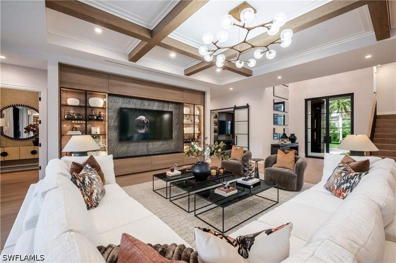 5 bedroom SingleFamilyResidence at 3235 Regatta Rd, Moorings, Naples — photo 5
